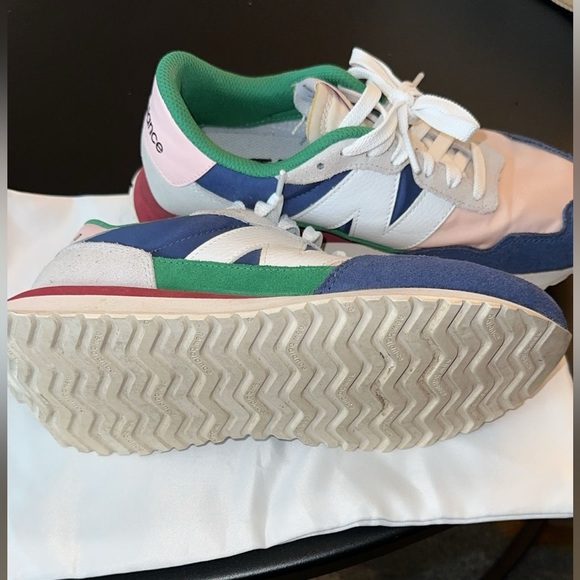 New balance sneakers - Picture 3 of 3